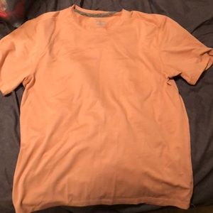 Old navy active wear t-shirt